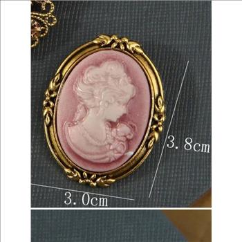 Antique Design 18K Overlay Cameo Brooch