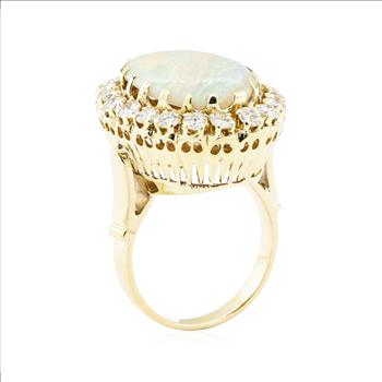 14K Yellow Gold 11.40 Grams Diamond Basket Halo Style Ring w/ Opal Center Stone