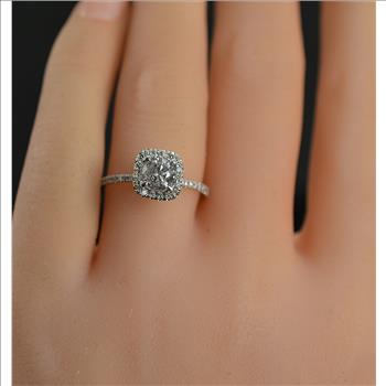 0.89 Carat t.w. diamond Halo Wedding Ring Brand New Center diamond is 0.59 Carat