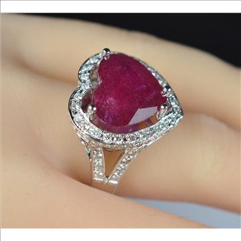 $5,764 Retail 18K White Gold Gorgeous Heart Shape Ruby and Diamond Cocktail Ring No Reserve