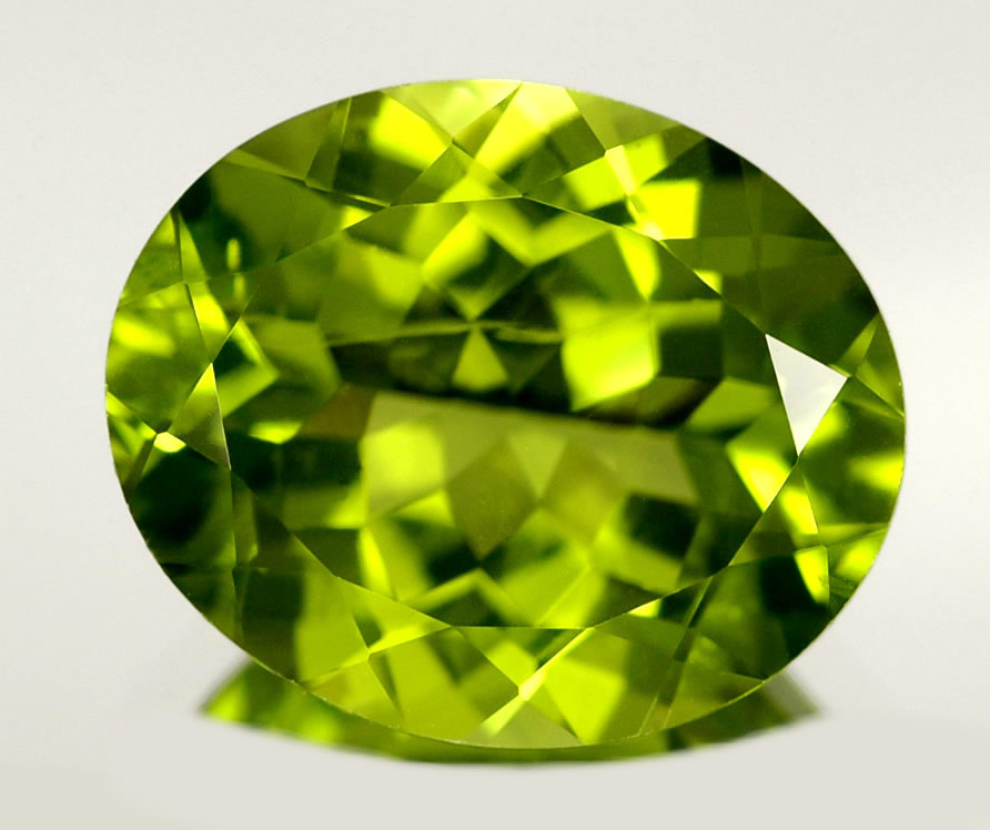 3.20 Carats Peridot Loose Gemstone From Pakistan