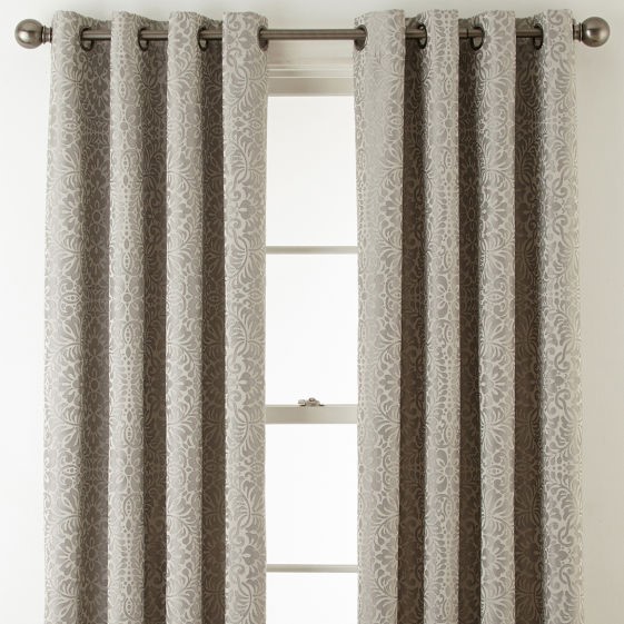 New Royal Velvet Plaza Tapestry Blackout Grommet Top Curtain Panel