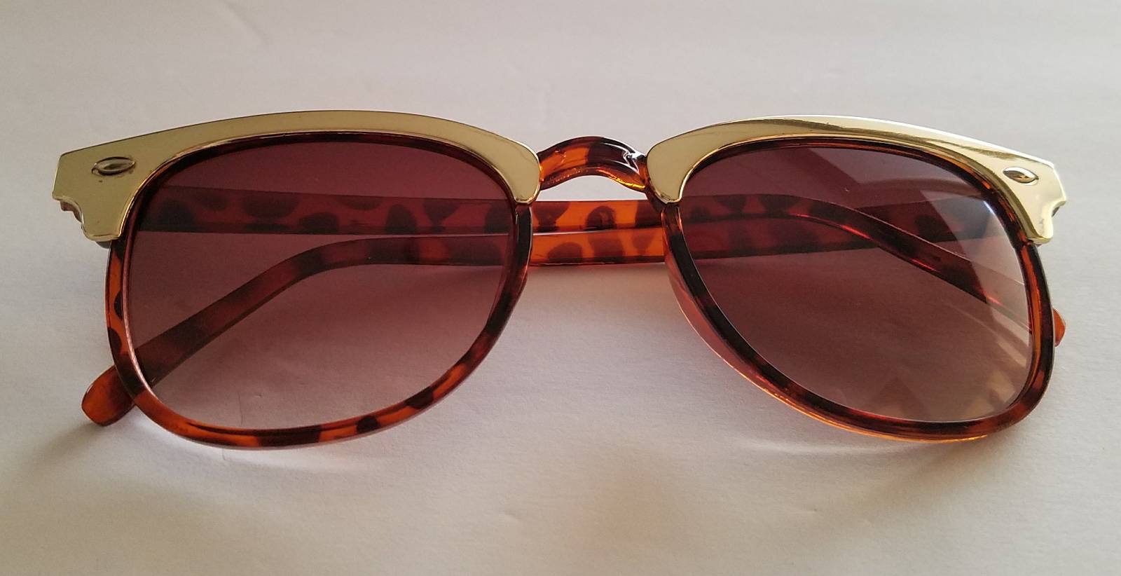 New Sunglasses Size Medium Property Room