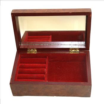 Beautiful Vintage Antique Jewelry Chest / Box Circa 1970´s