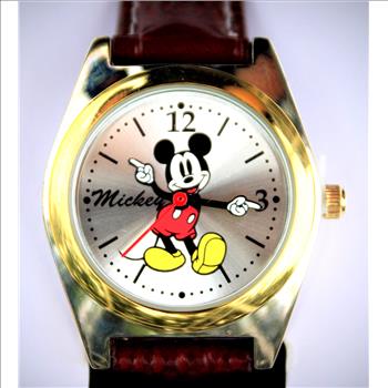 Disney Classic Mickey Mouse New Movable Hands Watch
