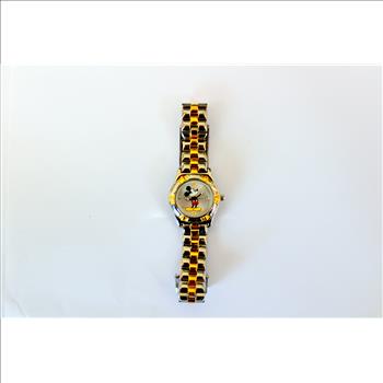 Disney Classic Mickey Mouse Movable Hands Watch