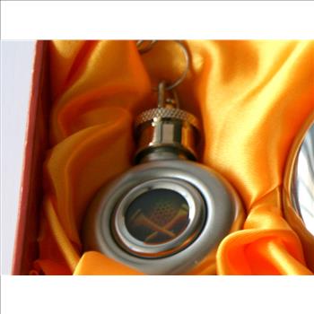 2 Pcs Hologram Golf Round Hip Flask Set Golf