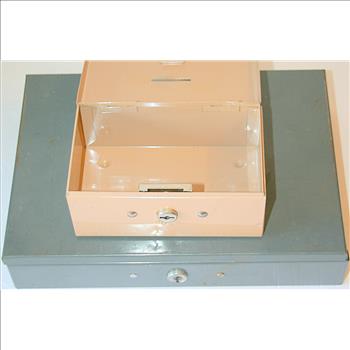 Vintage Collectible Steelmaster Metal Cash Box/ Storage Box/ Toll Box Heavy Duty Metal Set of Two  Circa 1980´s