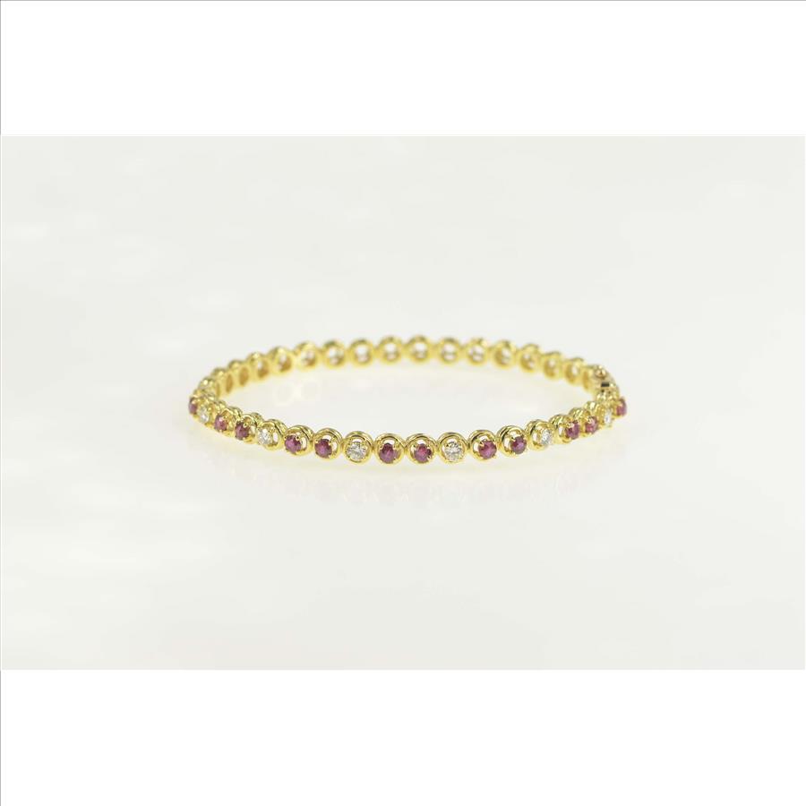 18K 1.92 Ctw Ruby Diamond Encrusted Bangle Yellow Gold Bracelet 6.25"