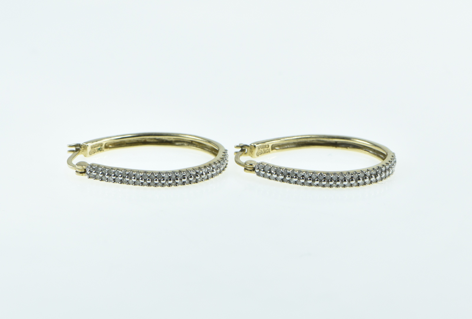 10K 1.00 Ctw Diamond Encrusted Oval Vintage Hoop Yellow Gold Earrings