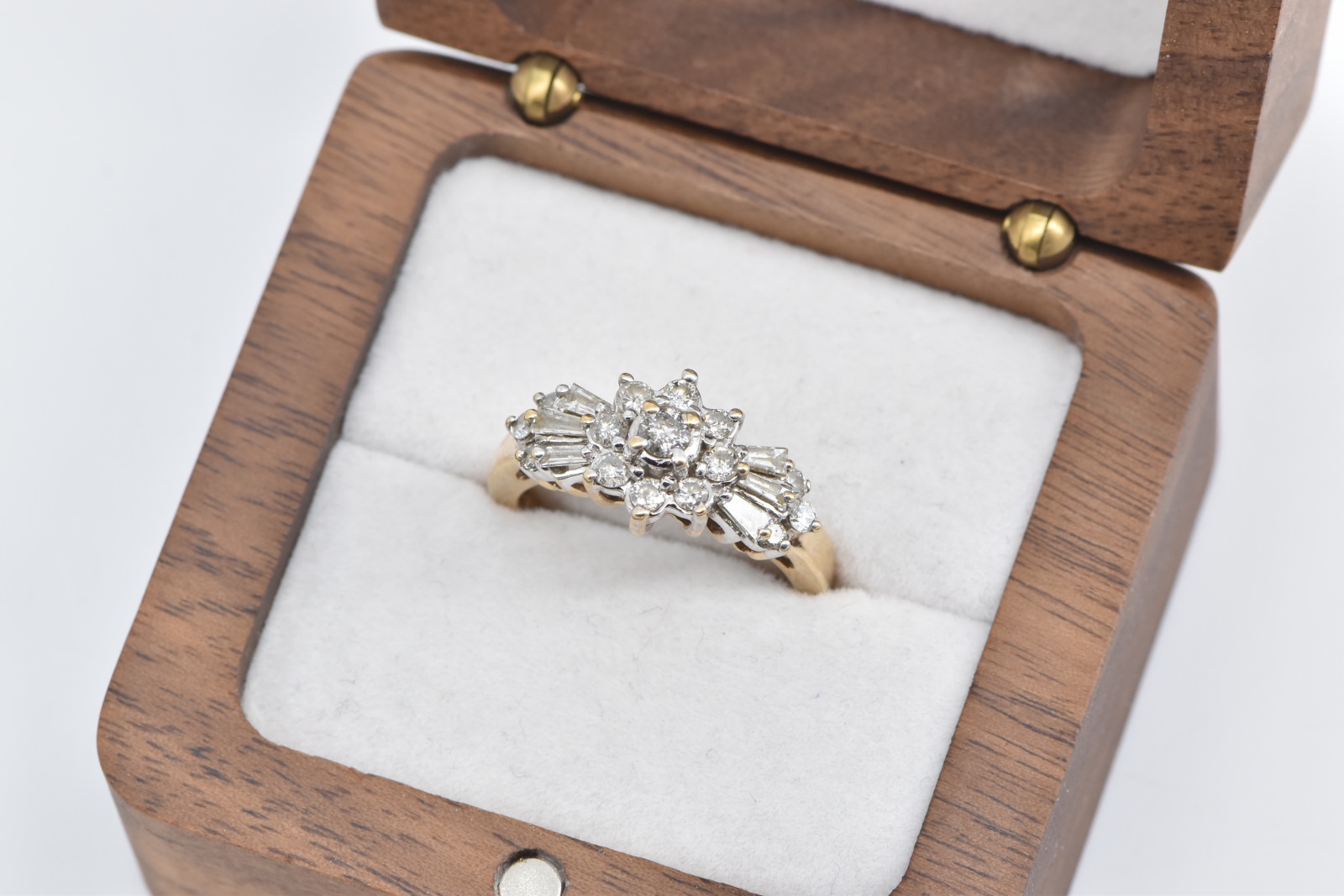 10K 1.00 Ctw Flower Cluster Diamond Engagement Yellow Gold Ring, Size 7