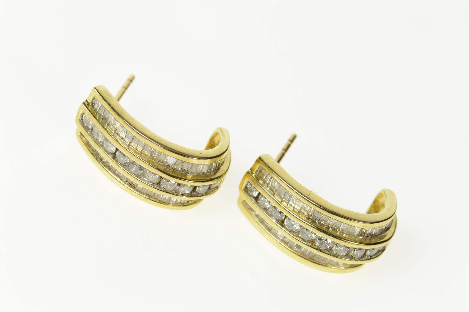 baguette diamond earrings gold