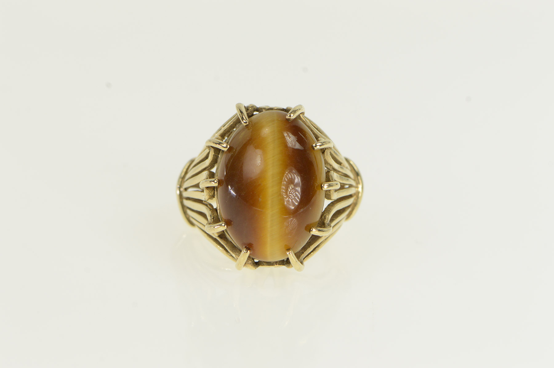10K 1960's Oval Tiger's Eye Retro Vintage Yellow Gold Ring, Size 5.75