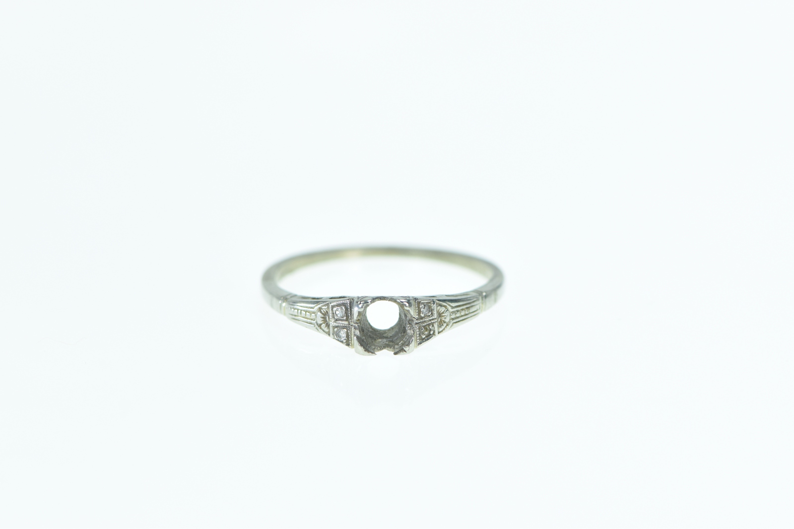 10K Art Deco Diamond 5.25mm Setting White Gold Ring, Size 8