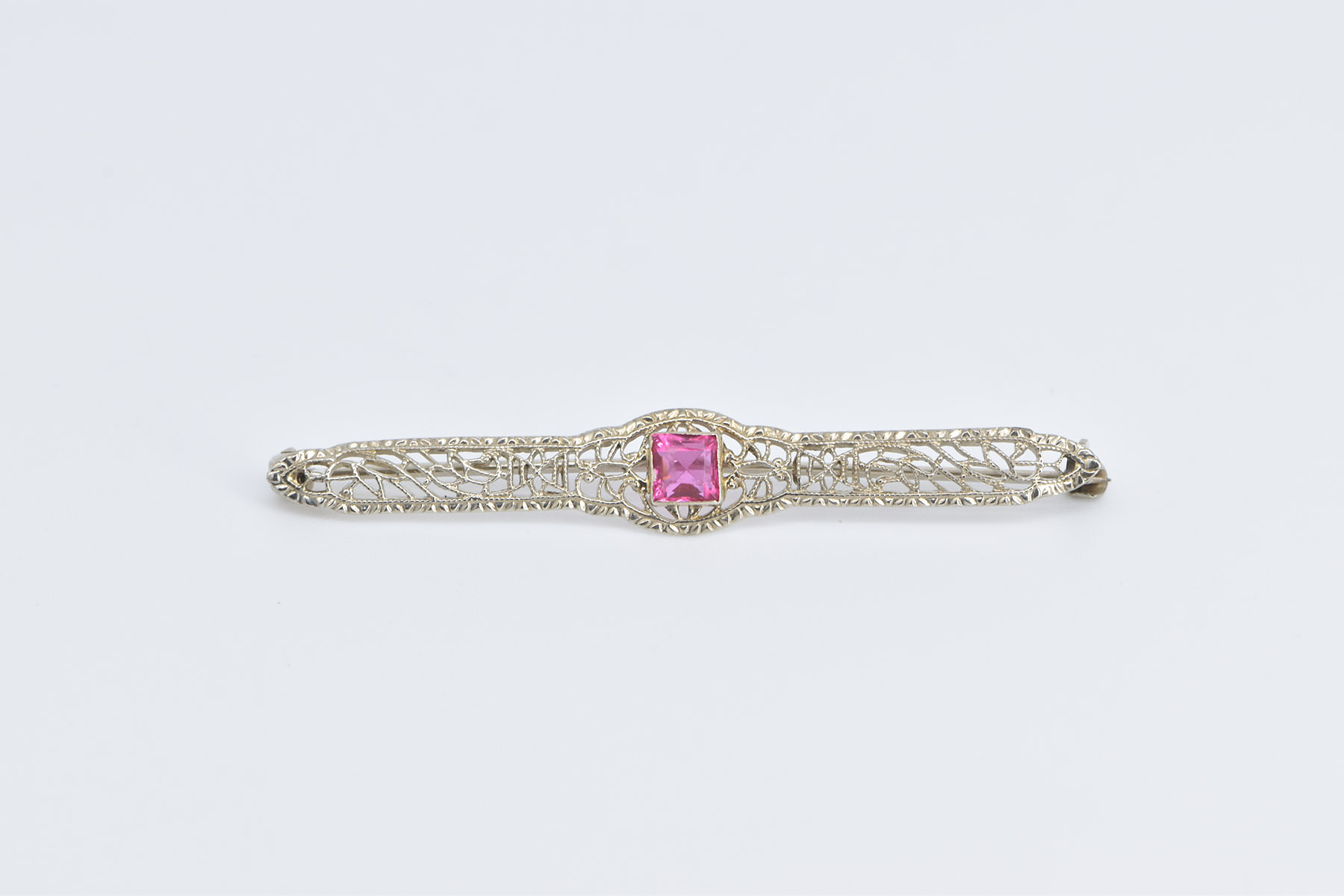 10K Art Deco Filigree Sim. Pink Sapphire Bar White Gold Pin/Brooch