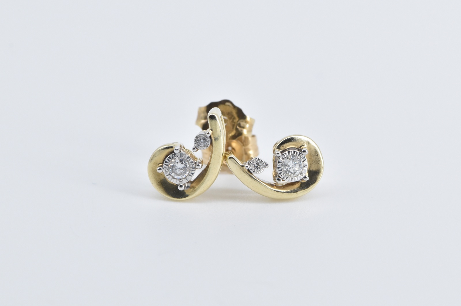 10K Diamond Curved Loop Swirl Fashion Stud Yellow Gold Earrings