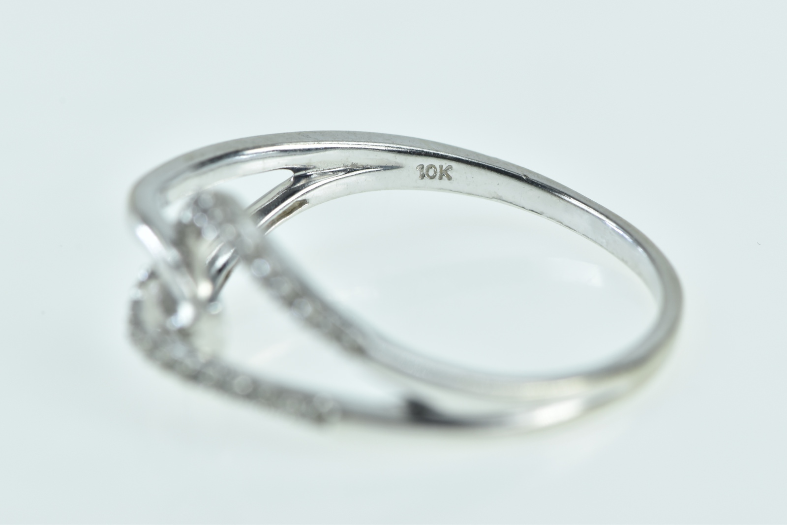 Interlocking Loop Rings 10K Diamond Interlocking Loop Knot Statement White Gold Ring, Size 7 ...