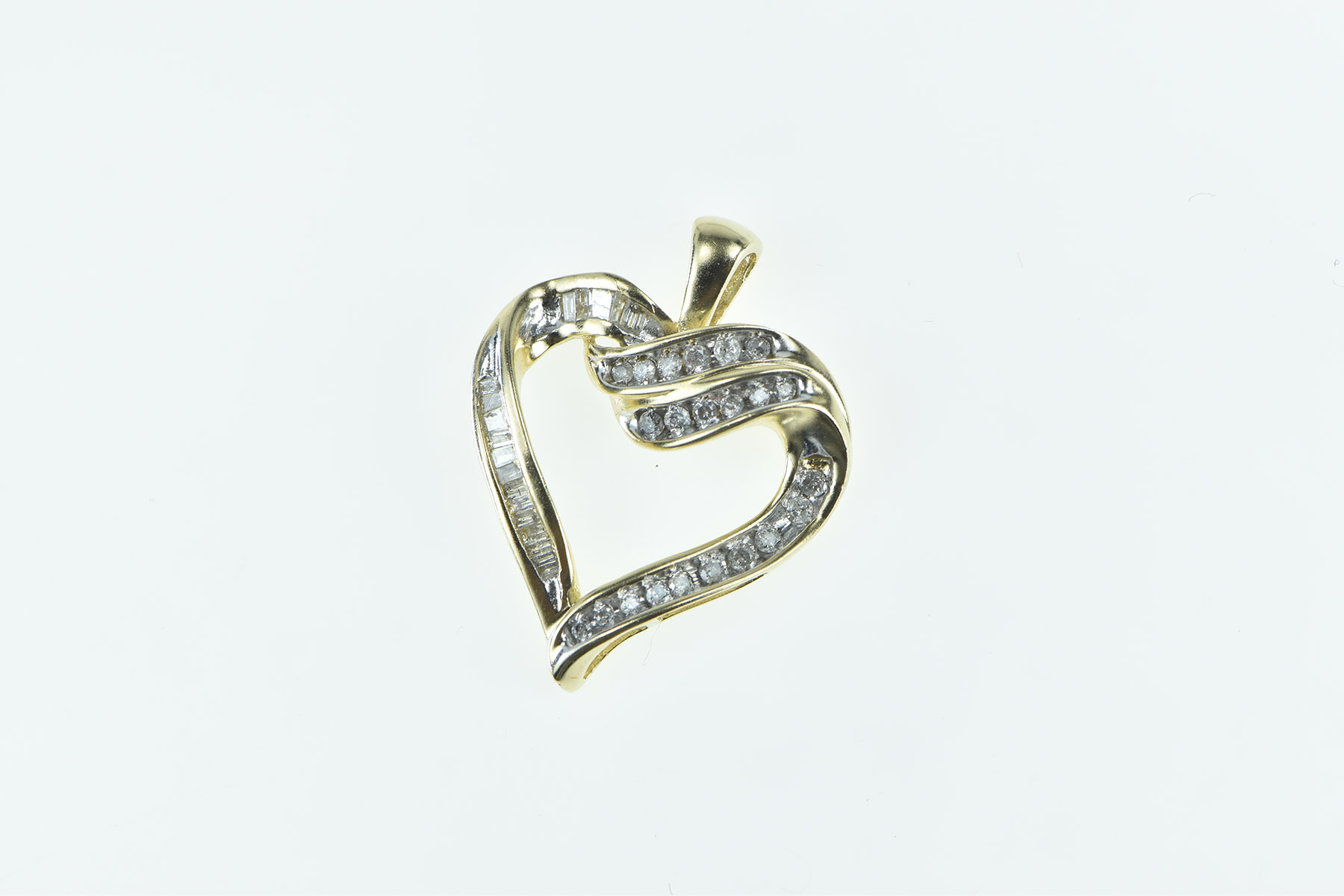 10K Diamond Vintage Heart Love Symbol Yellow Gold Pendant
