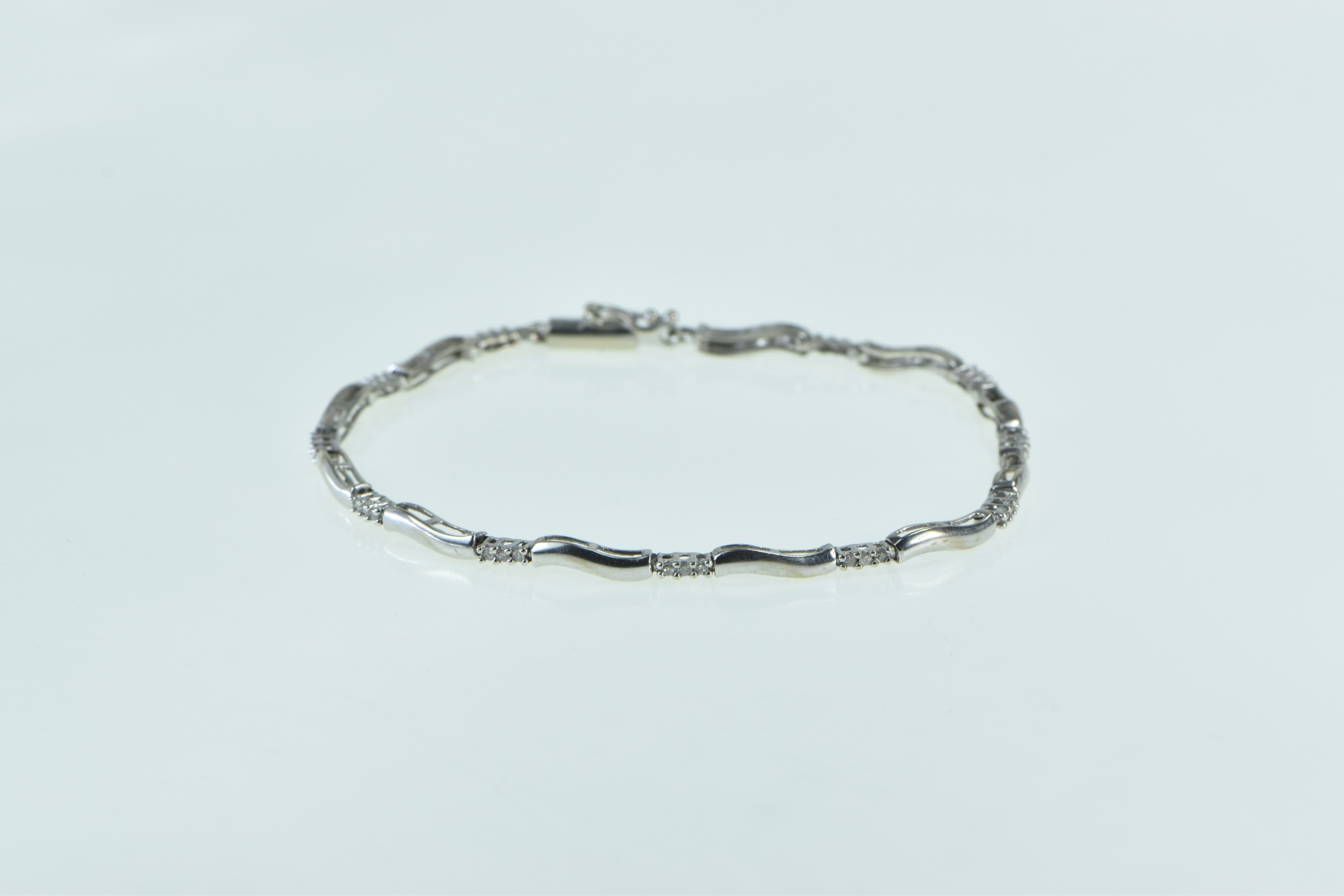 10K Diamond Wavy Bar Link Statement Chain White Gold Bracelet 7.25"