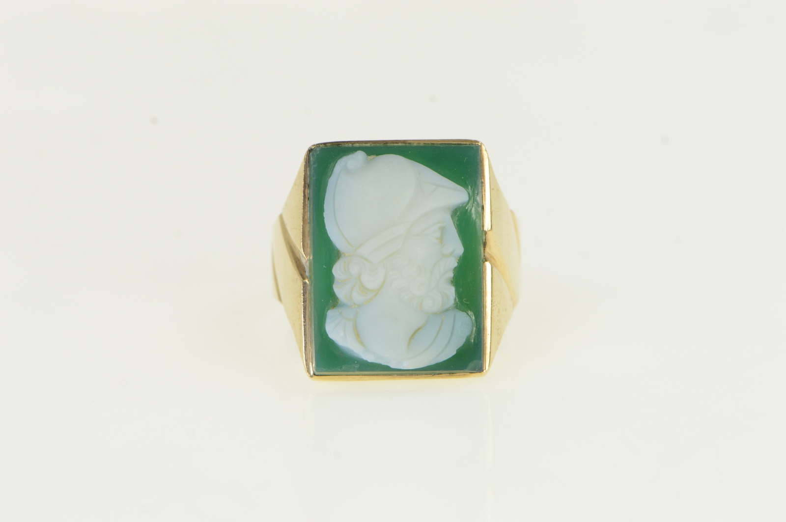 10K Green Agate Carved Soldier Cameo Yellow Gold Ring, Size 10.5