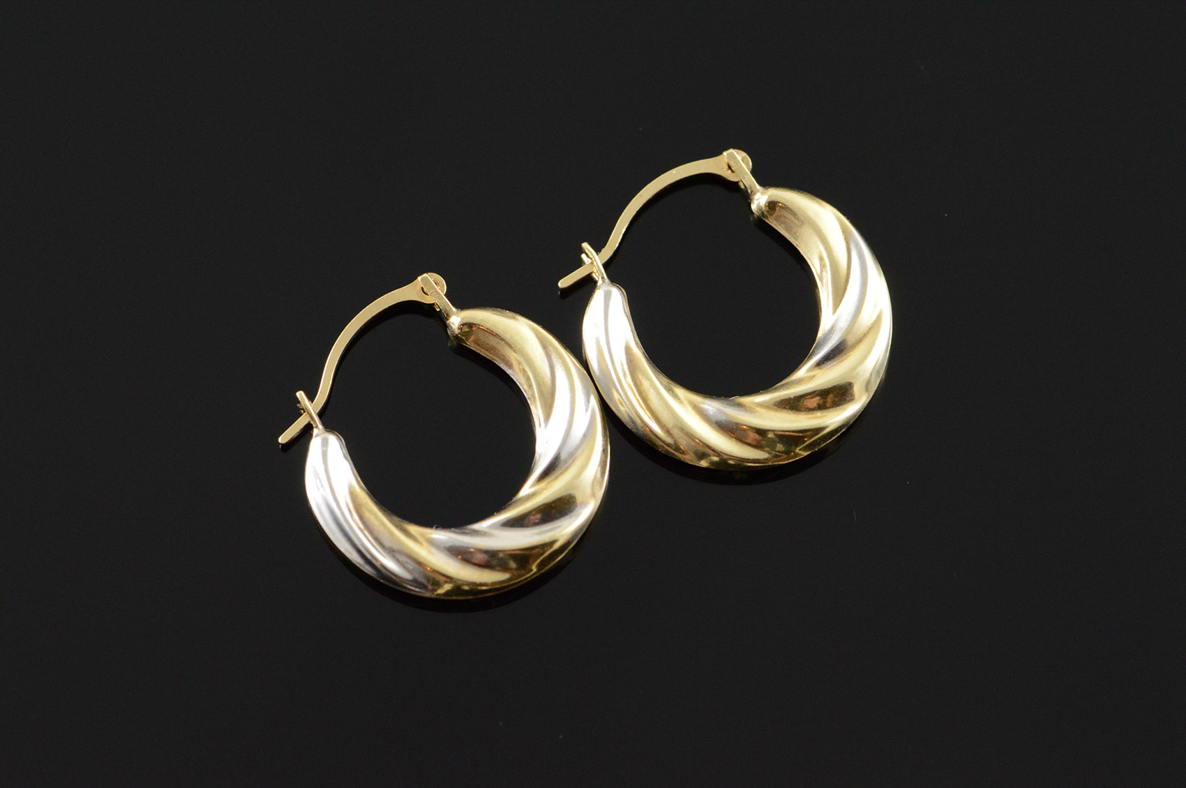 10k Hollow Hoop Twist Ribbed Yellow Gold Earrings Below Whole 10k Hollow Hoop Twist Ribbed Yellow Gold Earrings Below Whole Cost