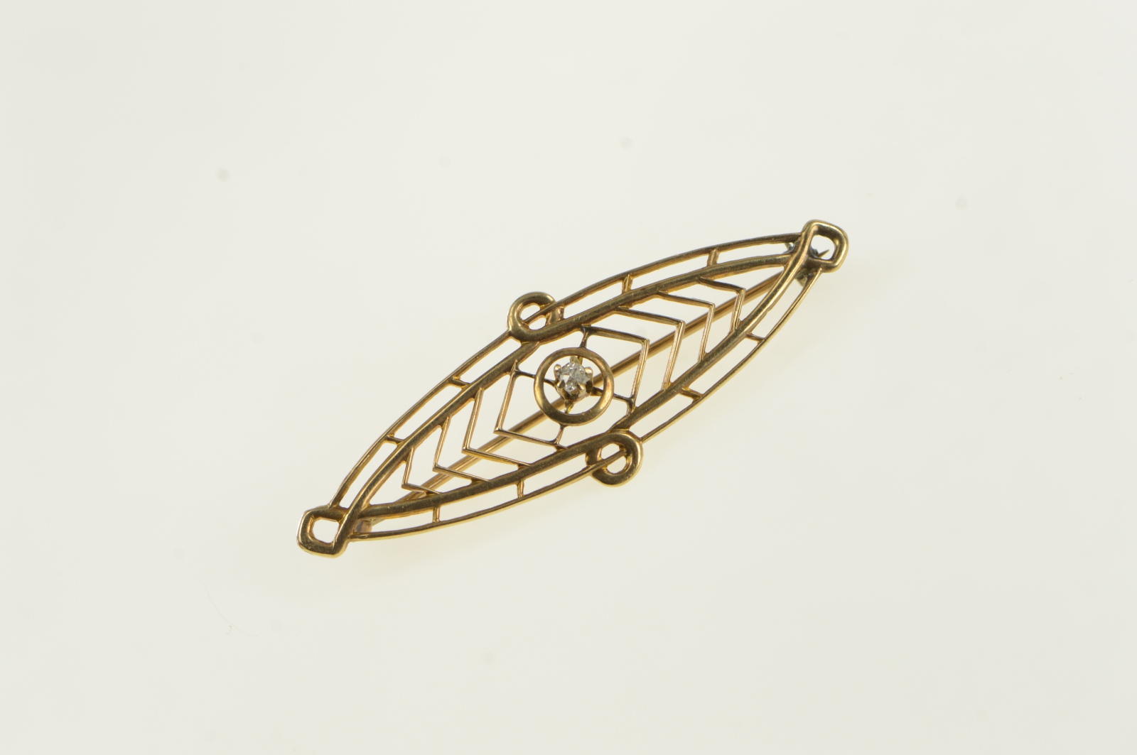 10K Ornate Victorian Diamond Filigree Yellow Gold Pin/Brooch