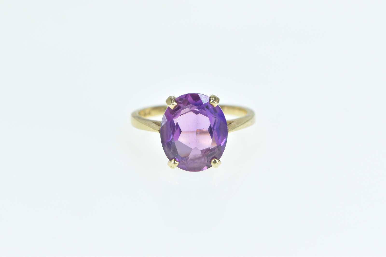 10K Oval Amethyst Vintage Classic Statement Yellow Gold Ring, Size 6.75