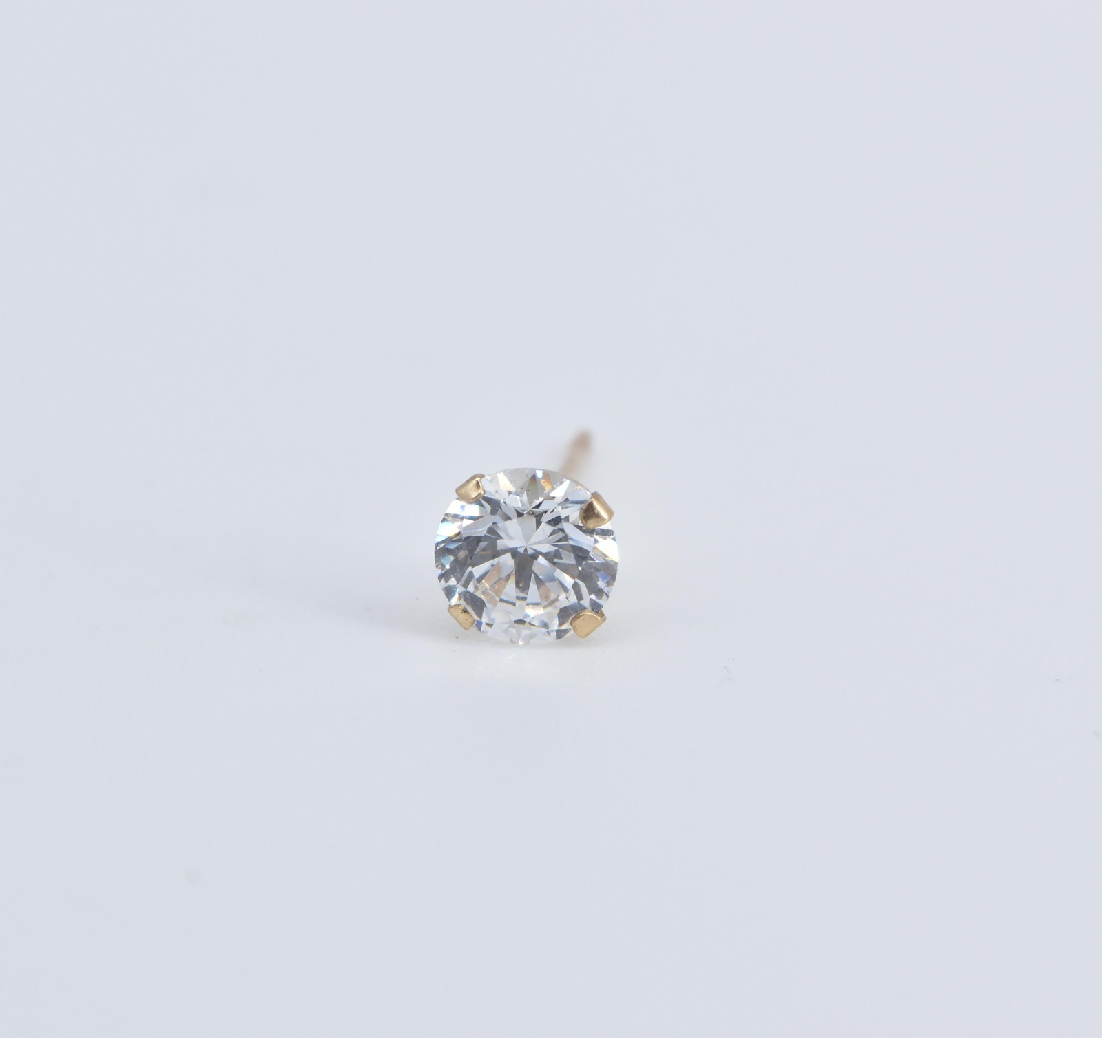 10K Round Solitaire Classic Single CZ Stud Yellow Gold Earring