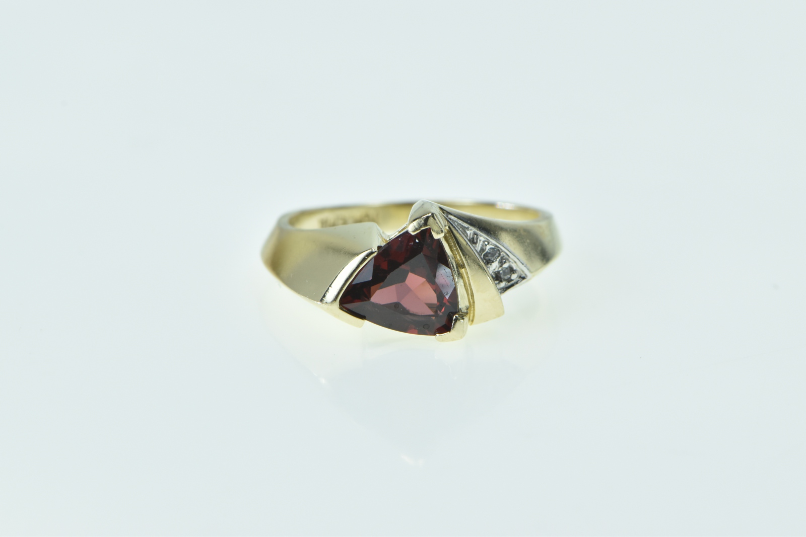 10K Trillion Garnet Diamond Accent Vintage Yellow Gold Ring, Size 7