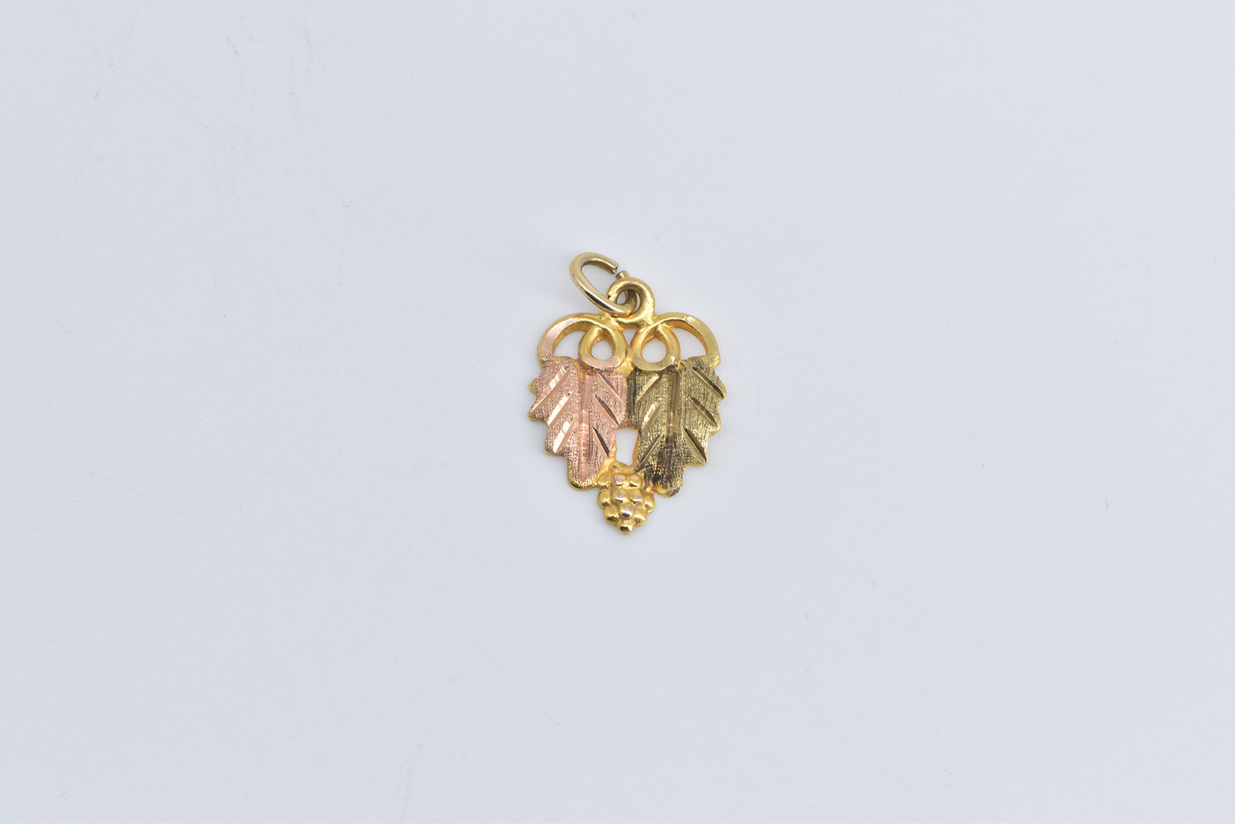 10K Two Tone Black Hills Leaf Vintage Nature Yellow Gold Charm/Pendant