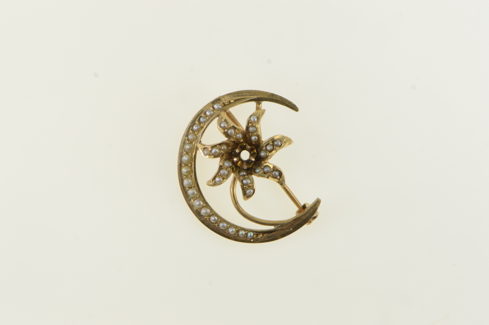 10K Victorian Crescent Moon Flower Pearl Yellow Gold Pin/Brooch