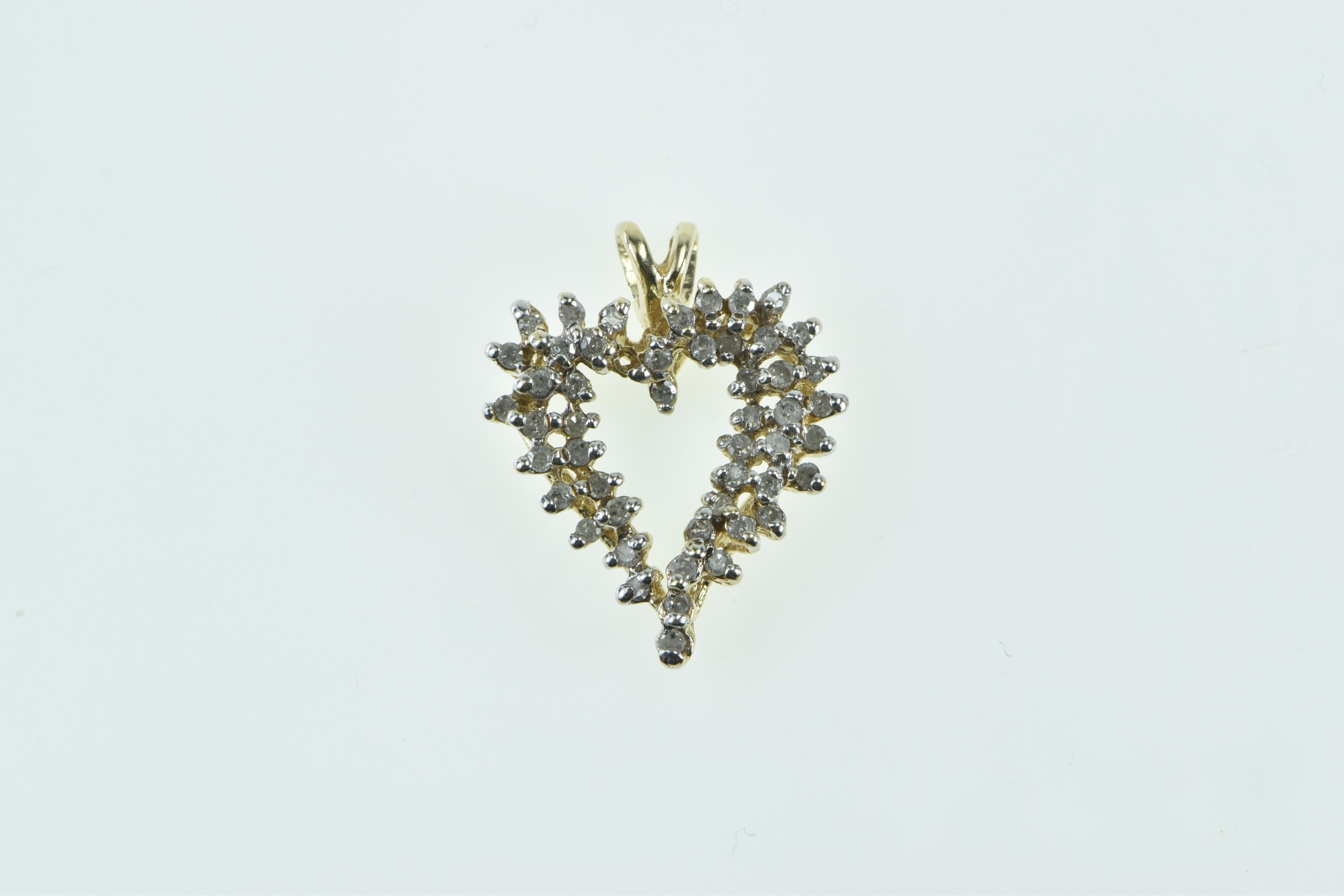 10K Vintage Diamond Classic Heart Love Symbol Yellow Gold Pendant