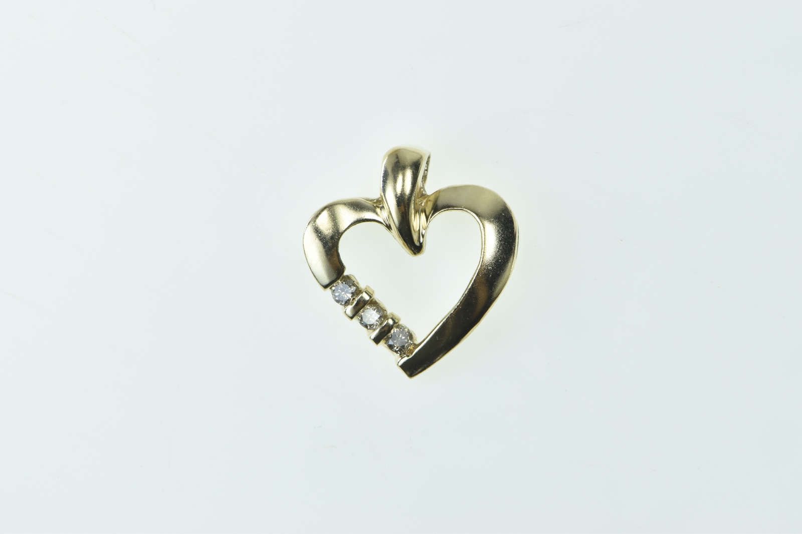 10K Vintage Diamond Heart Love Symbol Yellow Gold Pendant
