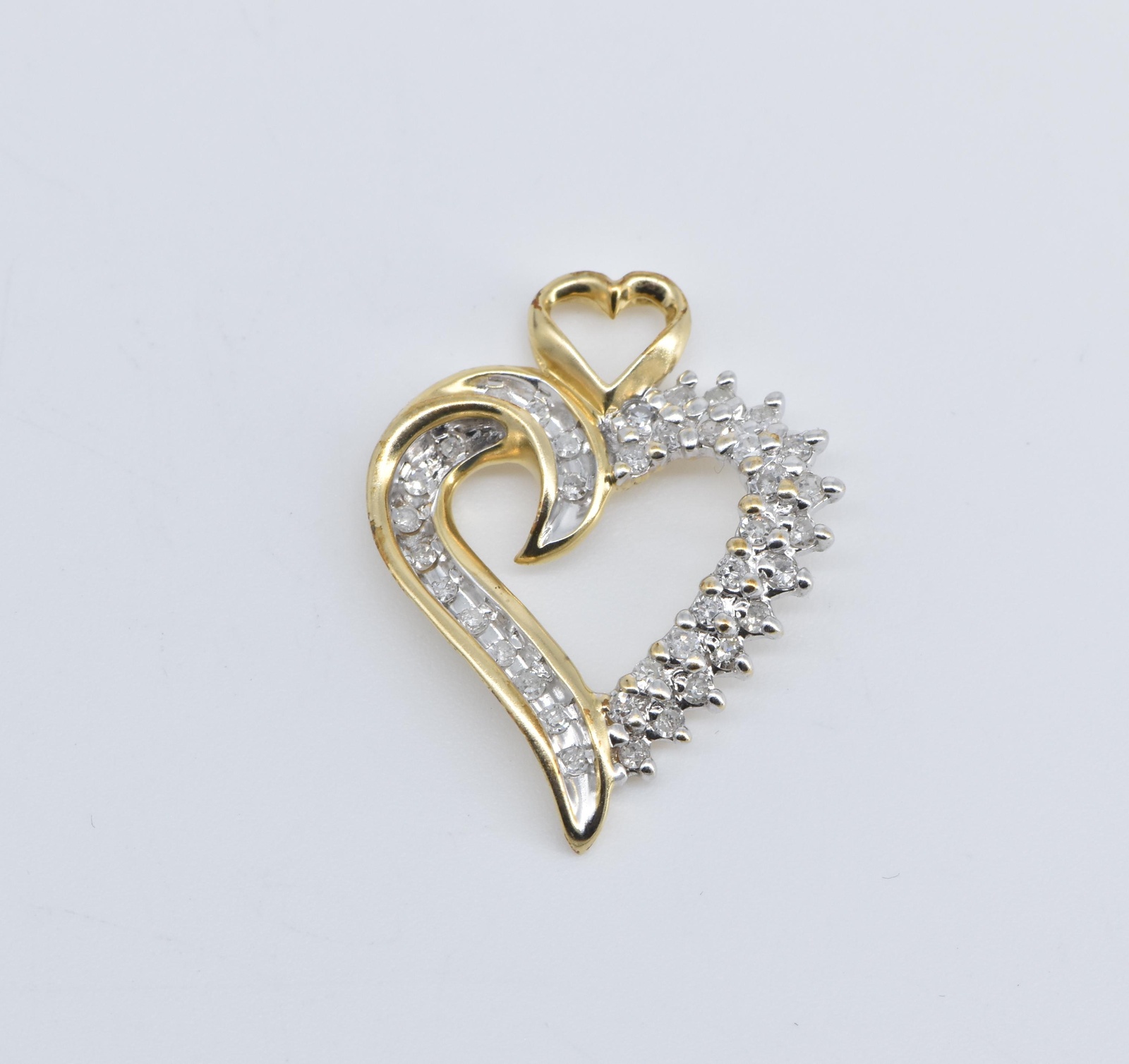 10K Vintage Natural Diamond Heart Love Symbol Yellow Gold Pendant