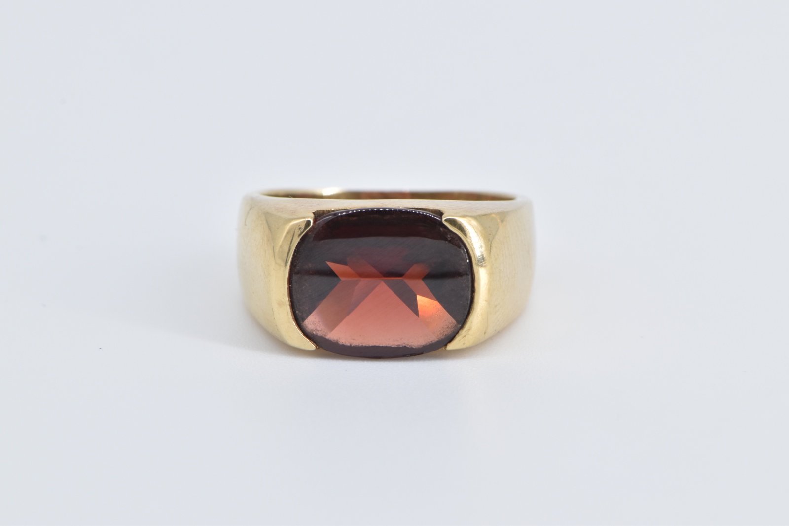 10K Vintage Oval Garnet Inset Statement Yellow Gold Ring, Size 8.75