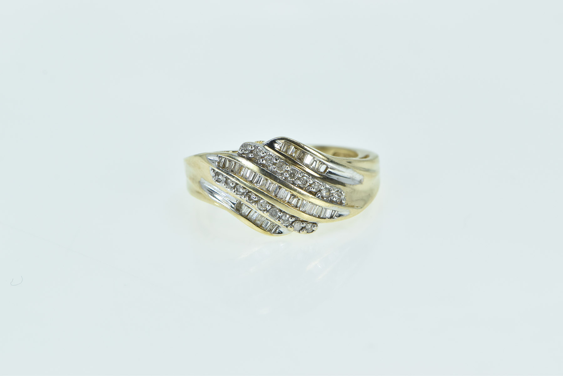 10K Wavy Diamond Vintage Statement Band Yellow Gold Ring, Size 7.25