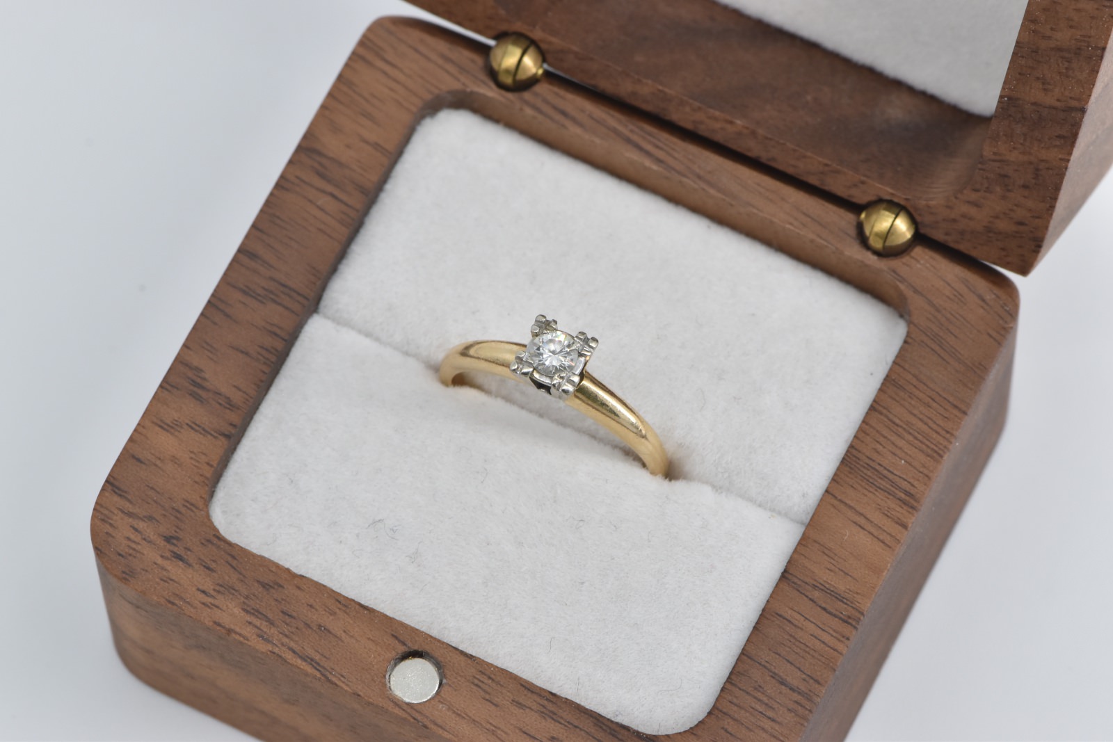 14K 0.17 Ct Diamond Solitaire Engagement Yellow Gold Ring, Size 5.5