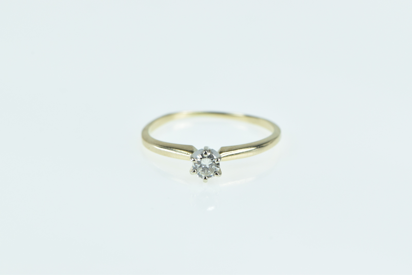 14K 0.21 Ct Diamond Solitaire Engagement Yellow Gold Ring, Size 7.25