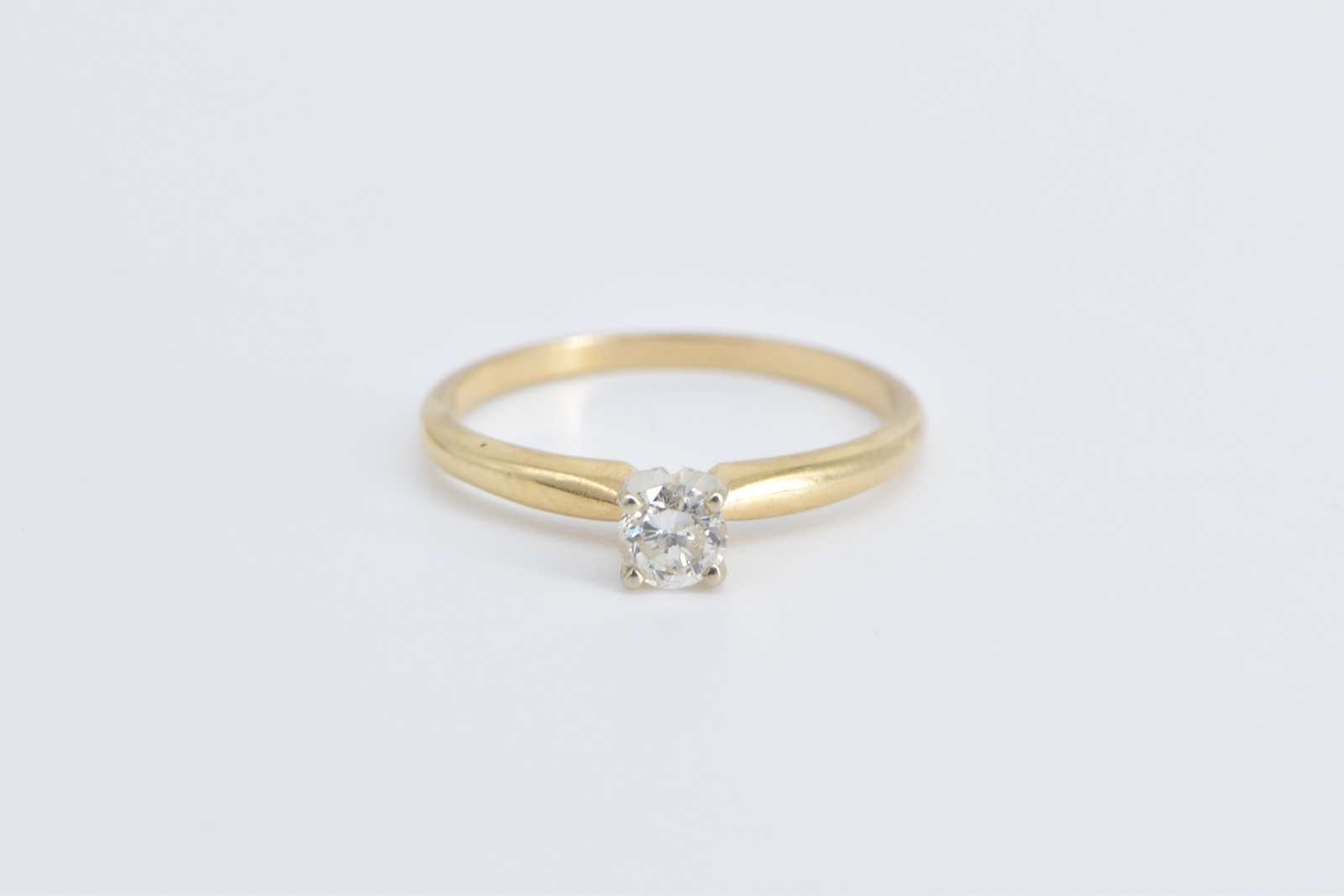 14K 0.24 Ct Diamond Solitaire Classic Engagement Yellow Gold Ring, Size 5.75
