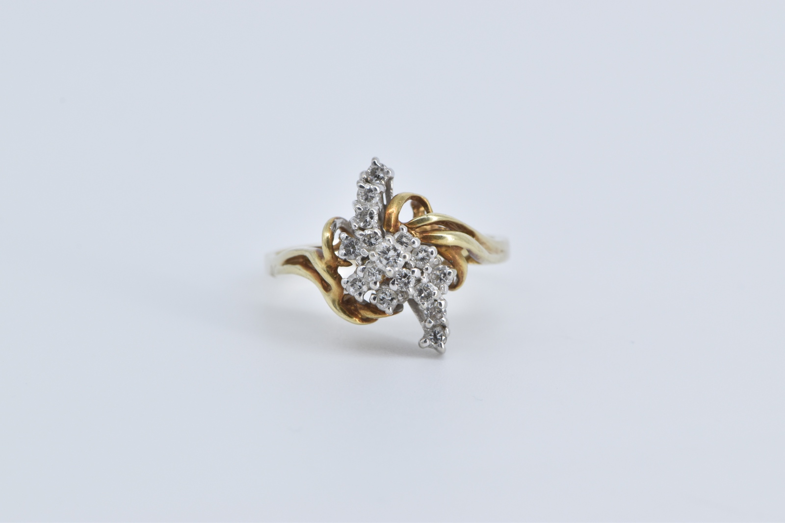 14K 0.25 Ctw Diamond Wavy Cluster Statement Yellow Gold Ring, Size 8.75