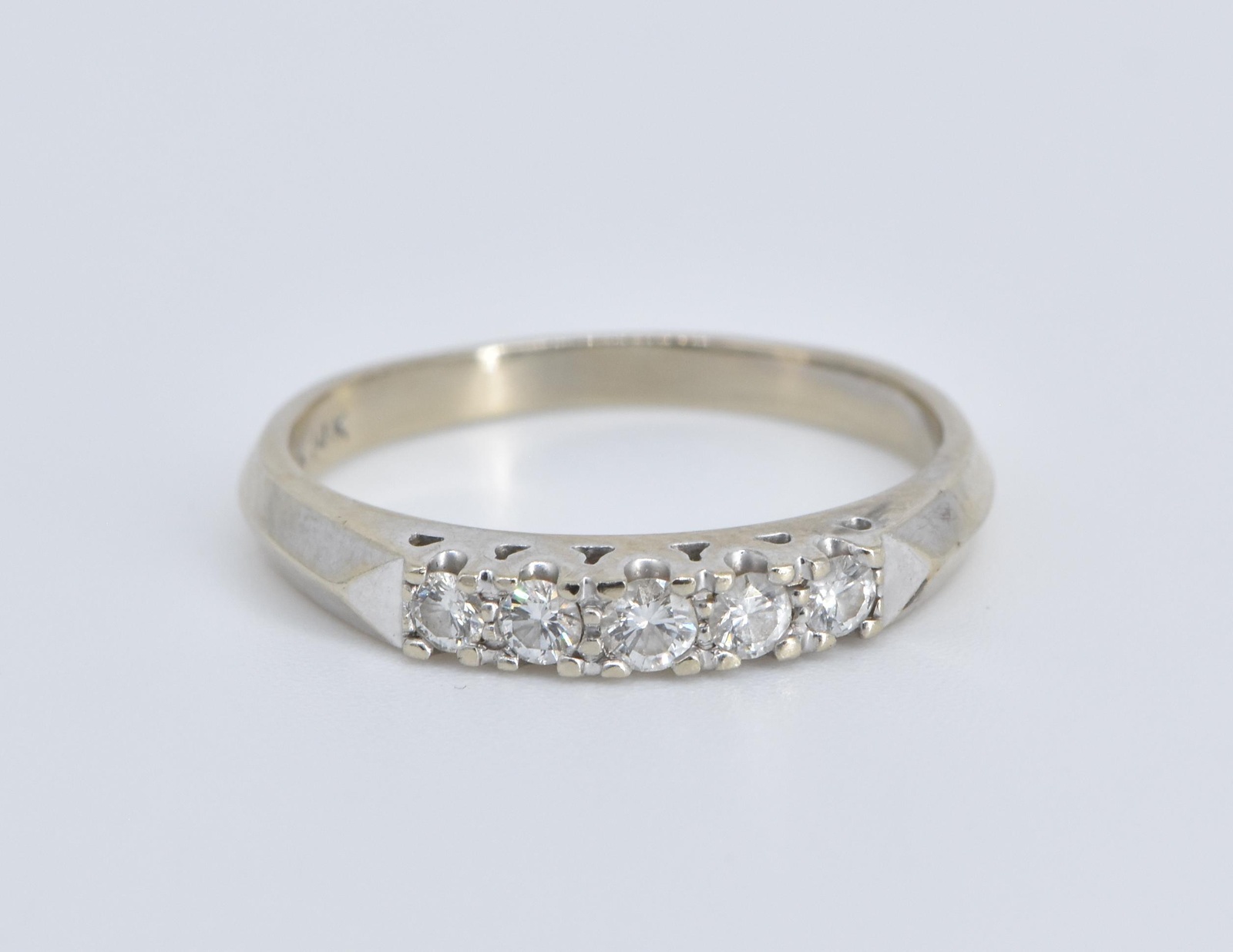 14K 0.30 Ctw Classic Diamond Wedding Band White Gold Ring, Size 6.25