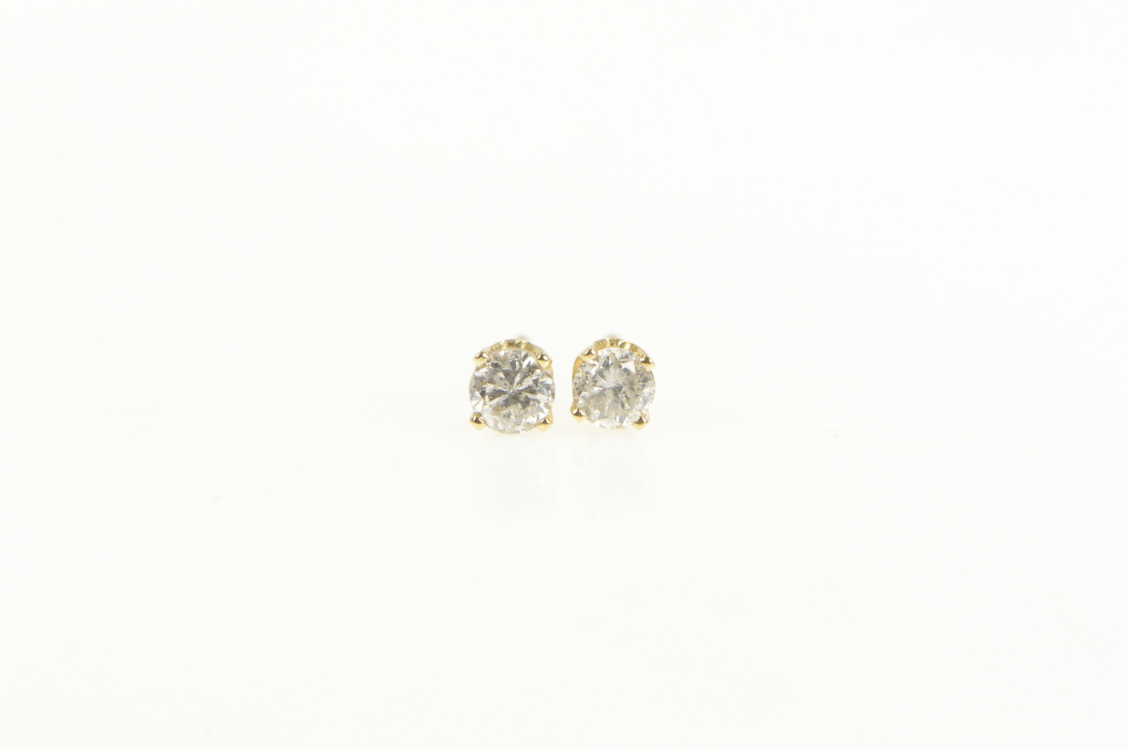 14K 0.30 Ctw Diamond Solitaire Classic Stud Yellow Gold Earrings