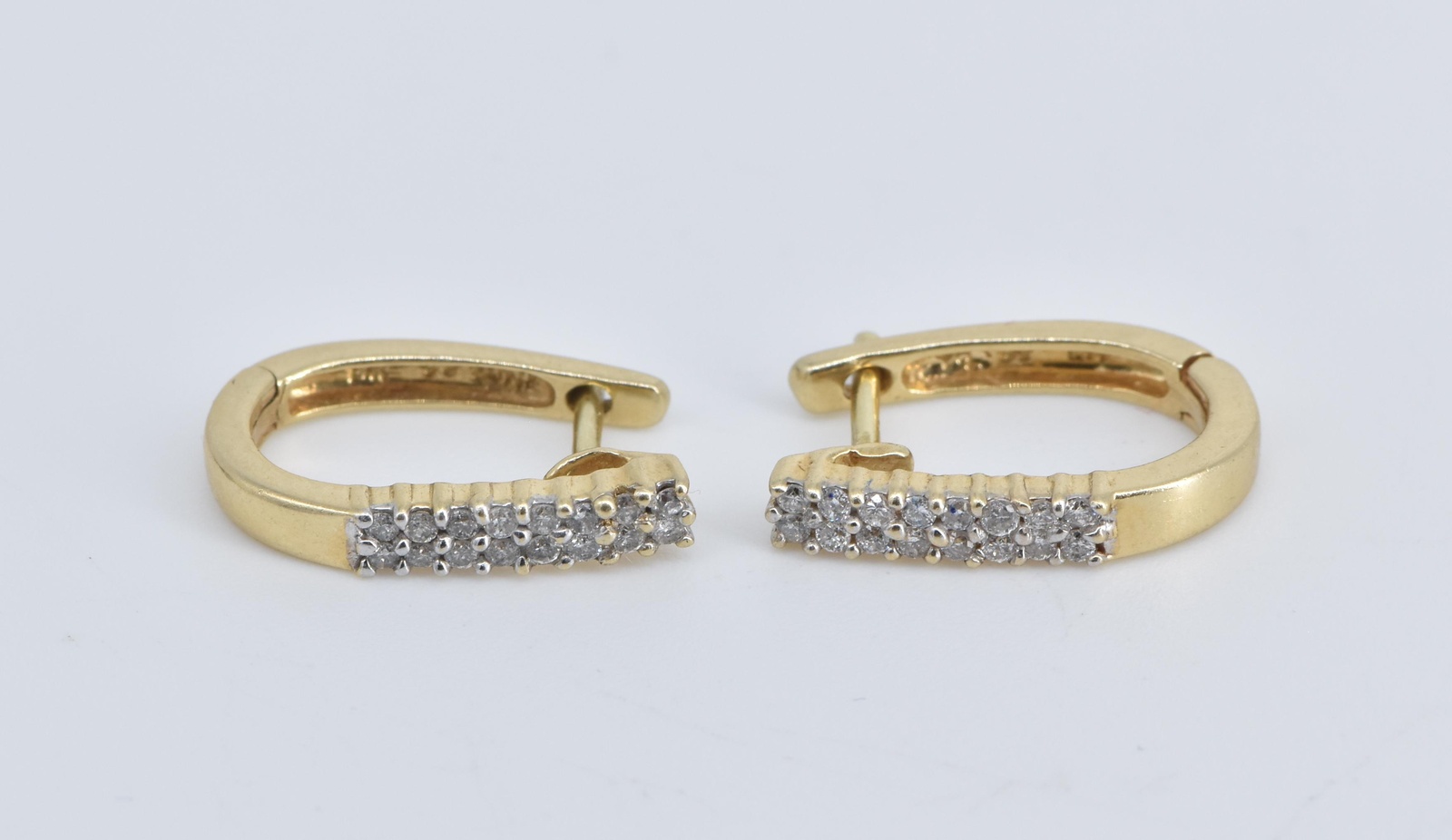 14K 0.32 Ctw Diamond Oval Fashion Hoop 15.8mm Yellow Gold Earrings