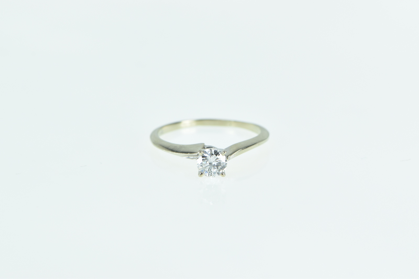 14K 0.47 Ct Classic Round Diamond Engagement White Gold Ring, Size 6