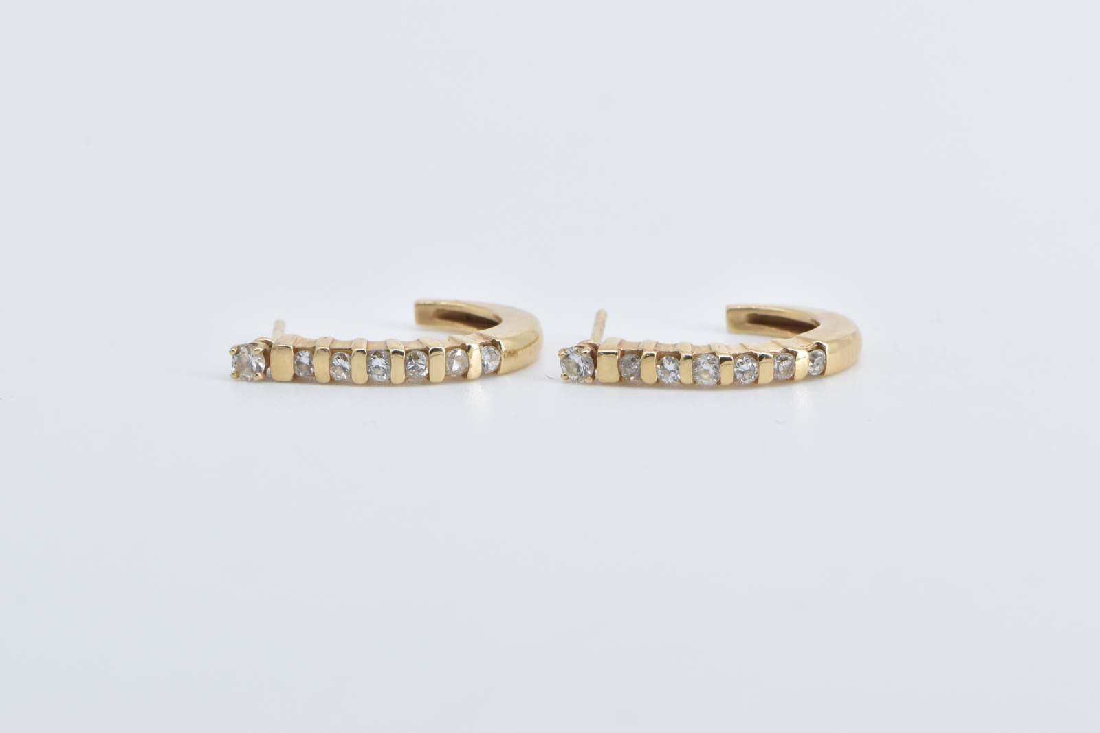 14K 0.48 Ctw Diamond Semi Hoop Curved Bar Yellow Gold Earrings