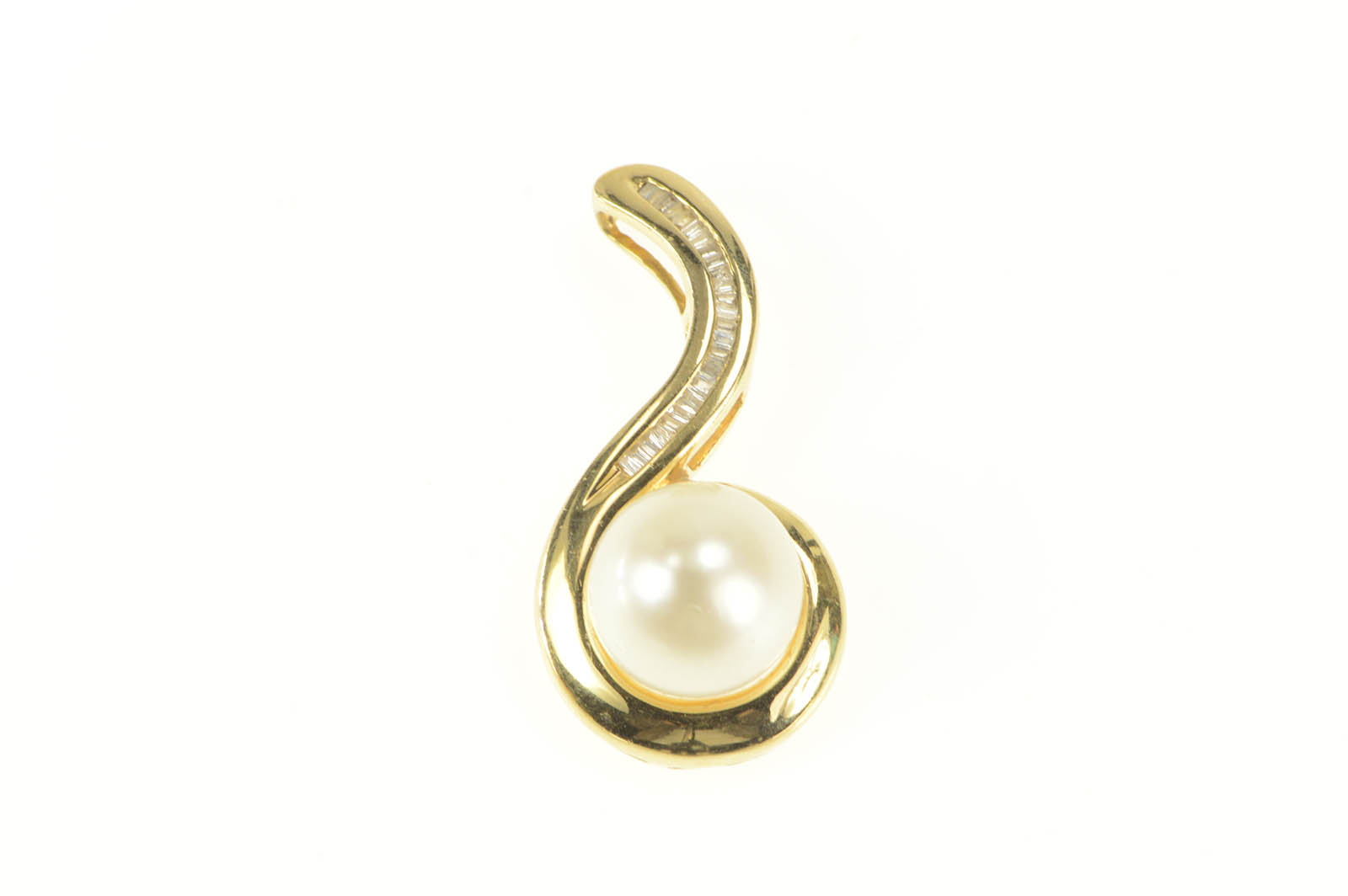 14K 0.50 Ctw Baguette Diamond Pearl Wavy Swirl Yellow Gold Pendant