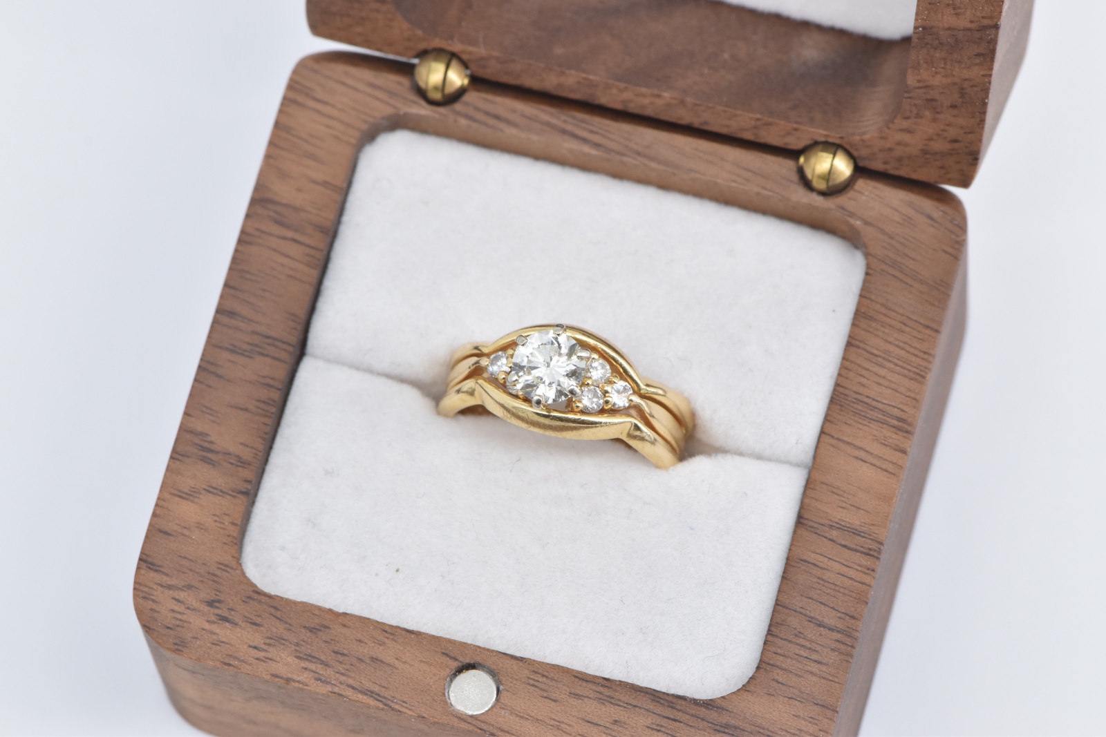 14K 0.84 Ctw Diamond Three Band Engagement Yellow Gold Ring, Size 6