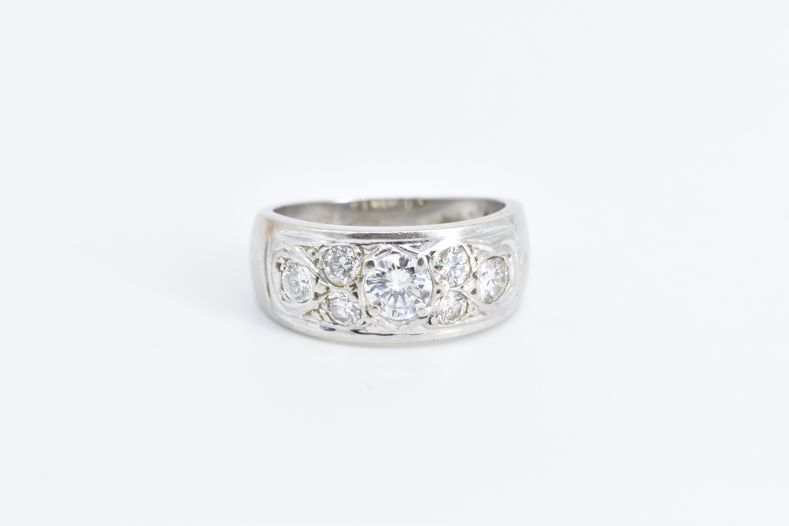 14K 0.85 Ctw Pave Diamond Encrusted Band White Gold Ring, Size 5