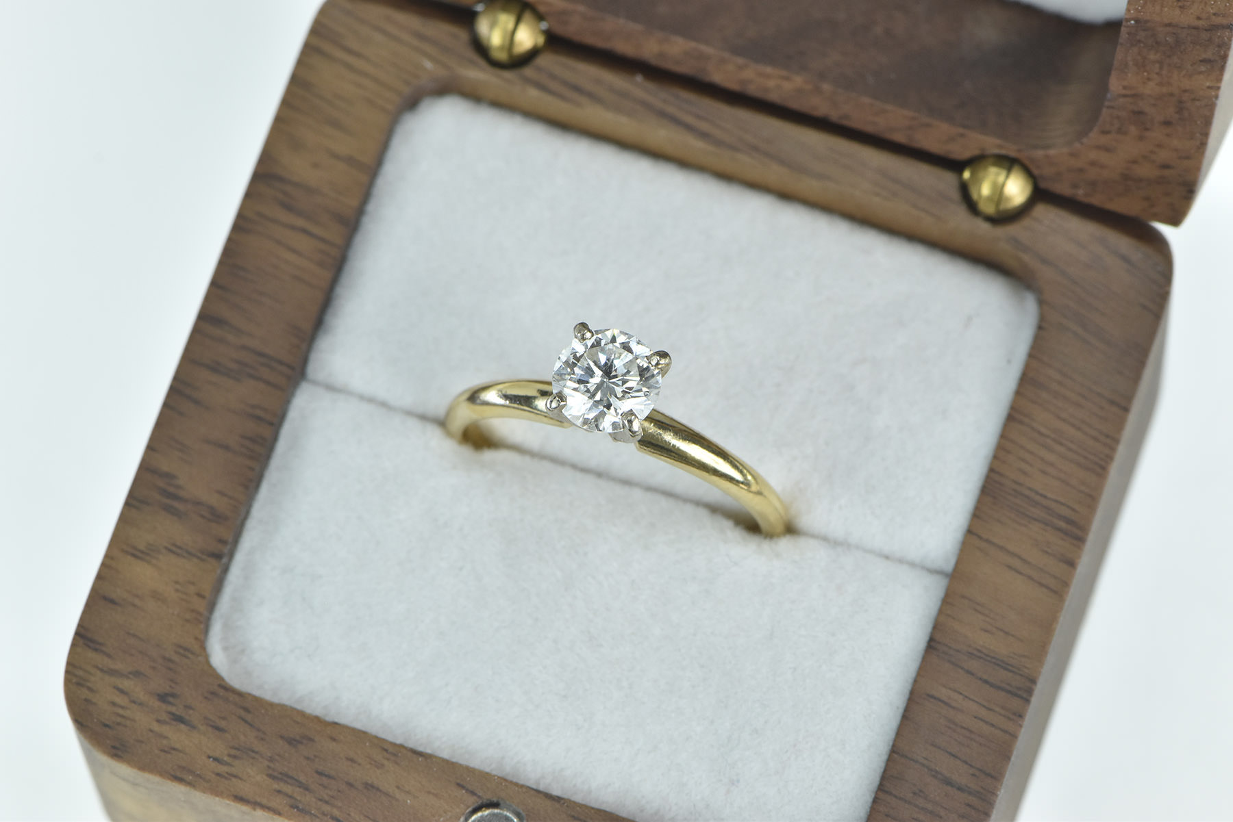 14K 0.90 Ct Diamond Solitaire Classic Engagement Yellow Gold Ring, Size 9