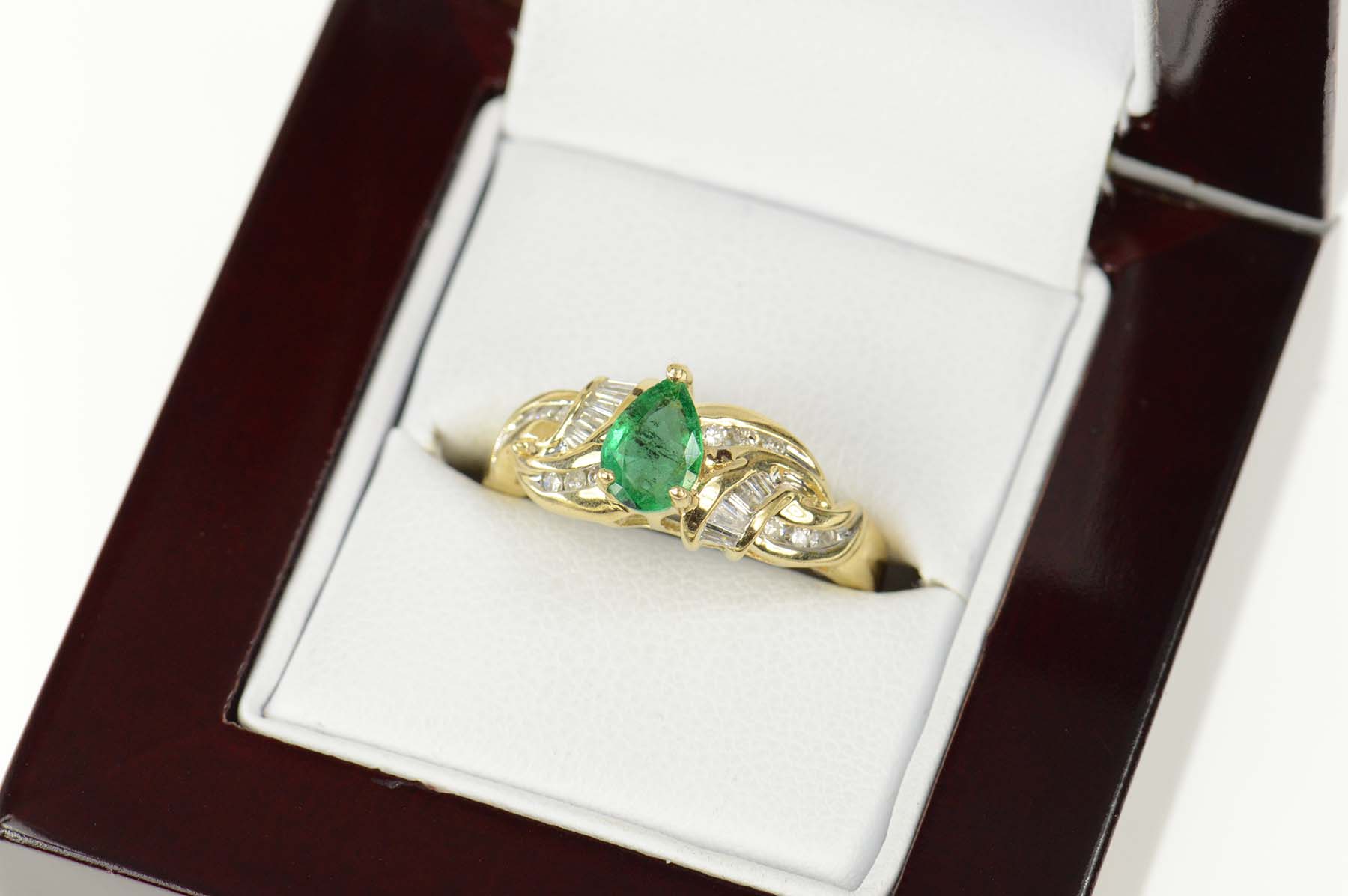 14K 0.91 Ctw Natural Emerald Diamond Engagement Yellow Gold Ring, Size 7.25